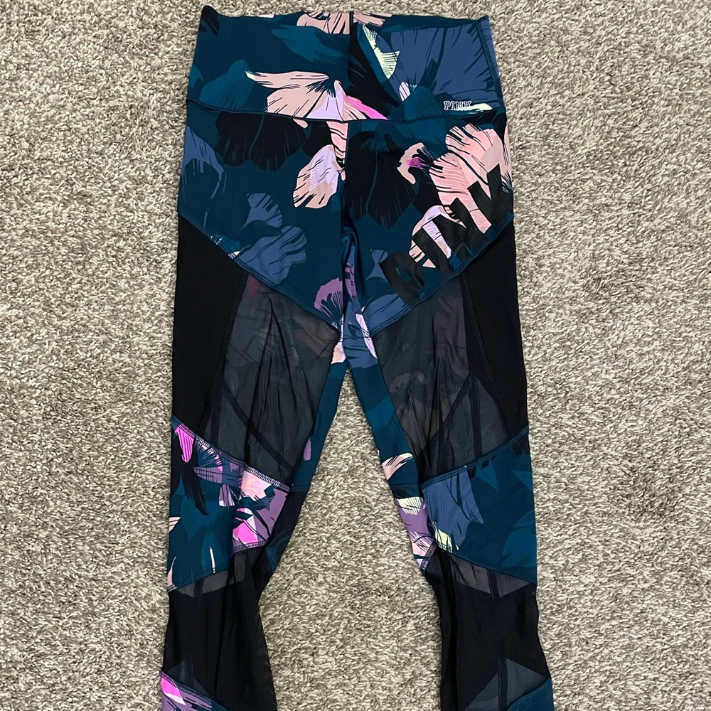 PINK a mesh leggings